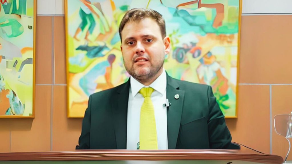 Irajá Lacerda, do PSD, assume novamente o comando interino do Ministério da Agricultura e Pecuária