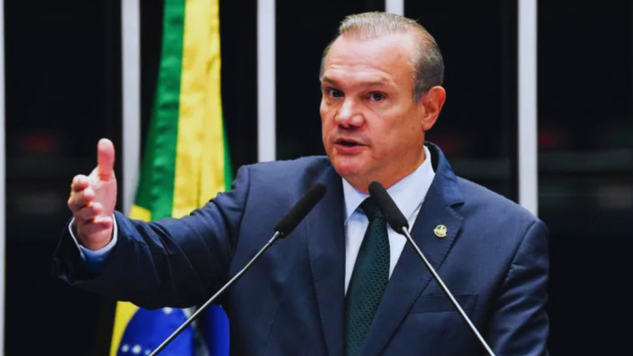 Lei que cria política nacional de proteção a animais em desastres tem origem em projeto do senador Wellington Fagundes