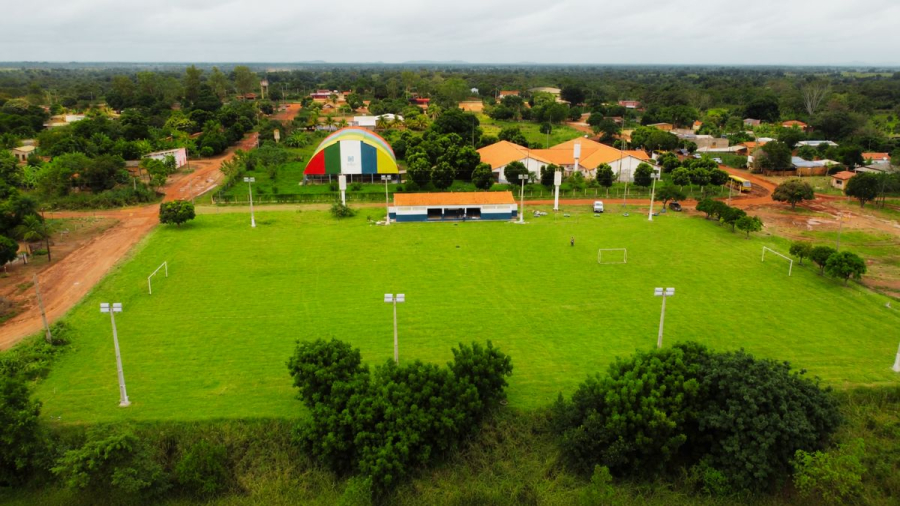 Prefeitura inaugura oitavo campo iluminado e leva mais esporte para Nova Cáceres neste sábado, 23