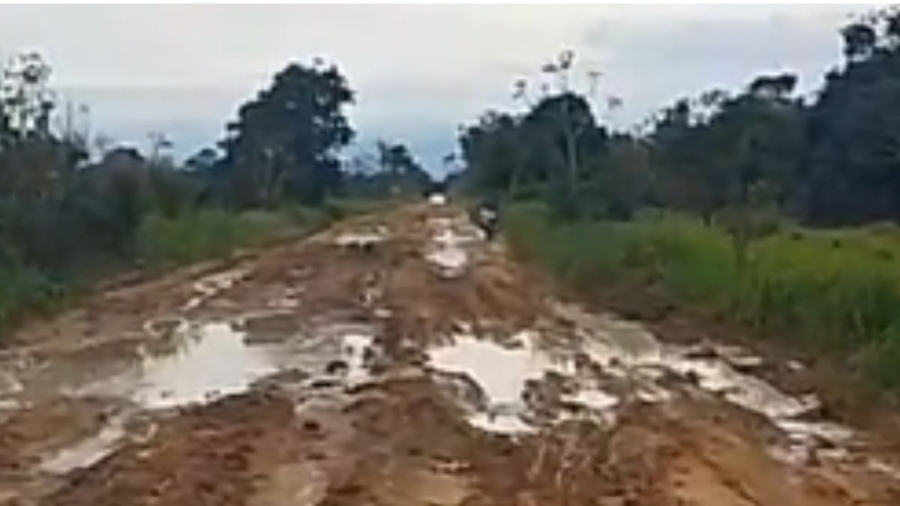 Estrada 3 Rios pede socorro: Buracos e lama afastam turistas e prejudicam transporte escolar