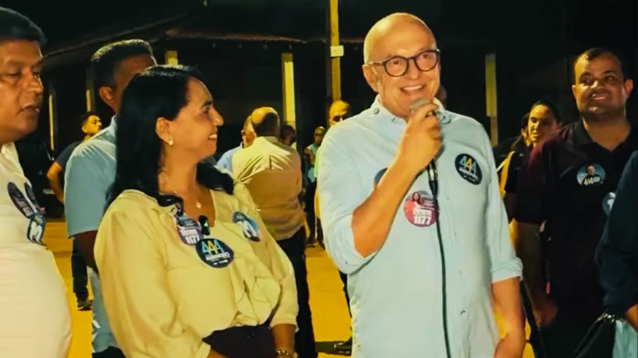 NOITE HISTÓRICA NO MARAJOARA: Pivetta firma compromisso de asfalto com Magaly e a comunidade
